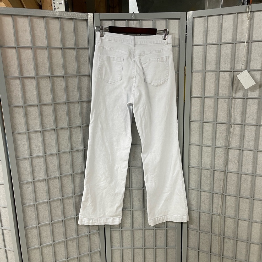 Amazing White Straight-Leg Jeans, Size Small - Picture 3 of 7